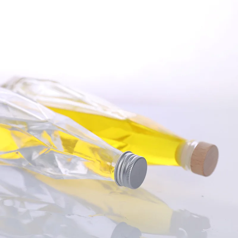 clear glass liquior bottle 350ml 500ml empty wine vodka whisky bottle with aluminium screw lid