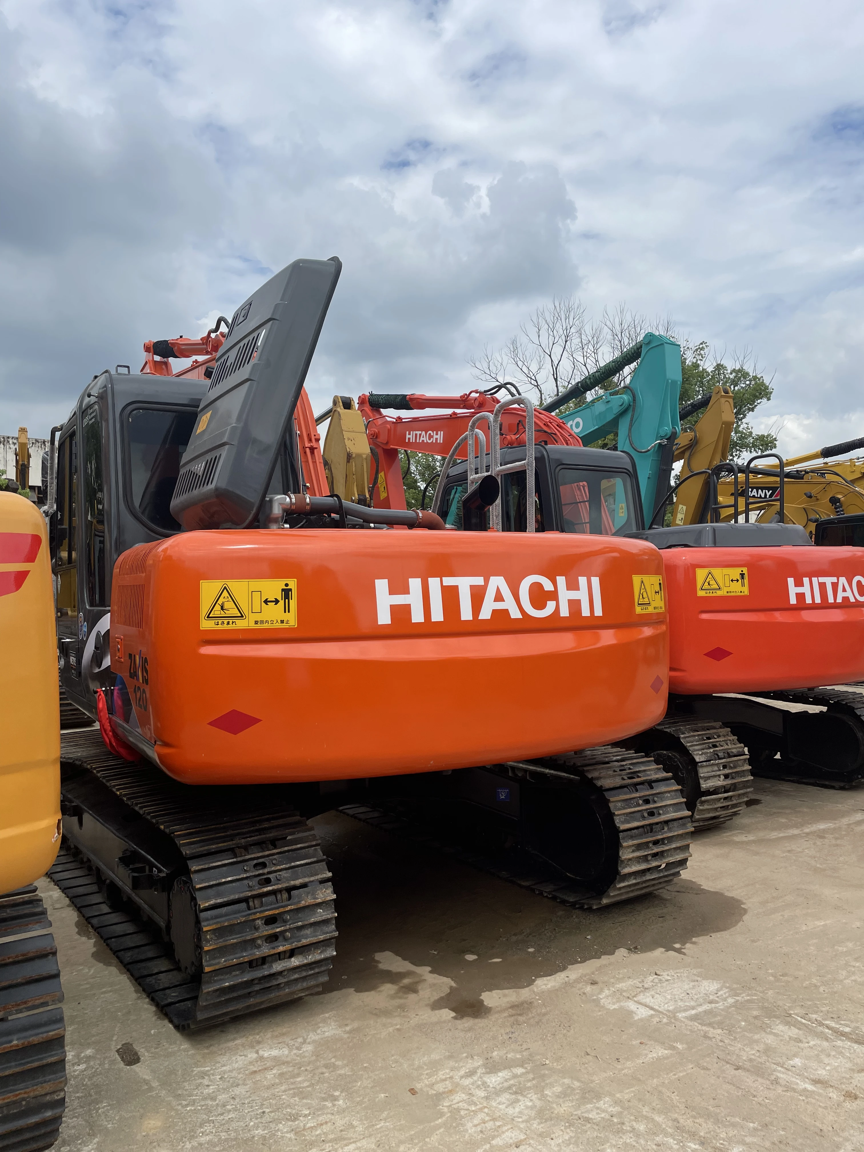 Hot sell excavator hitachi zx120 machine hitachi120 original Japan excavator HITACHI120 in stock on sale