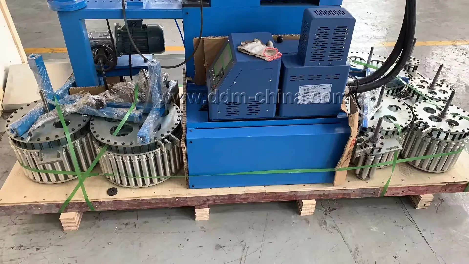HVAC Flexible Aluminum and PVC PE Ventilation Duct Forming Machine from  DDM
