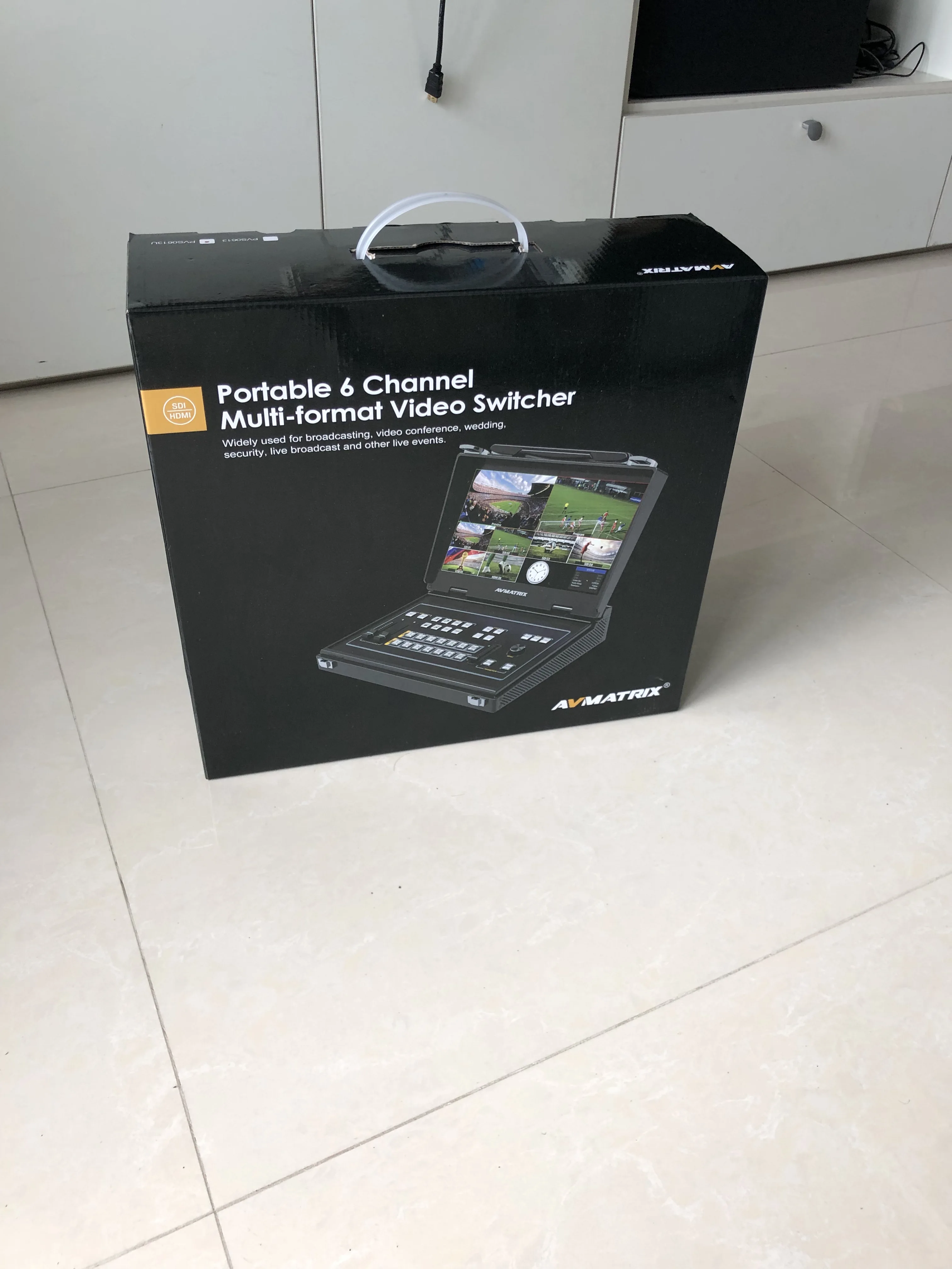 AVMATRIX PVS0613U Black Portable Full HD 13.3 inch 6 Channel SDI HDMI Live Streaming Video Switcher