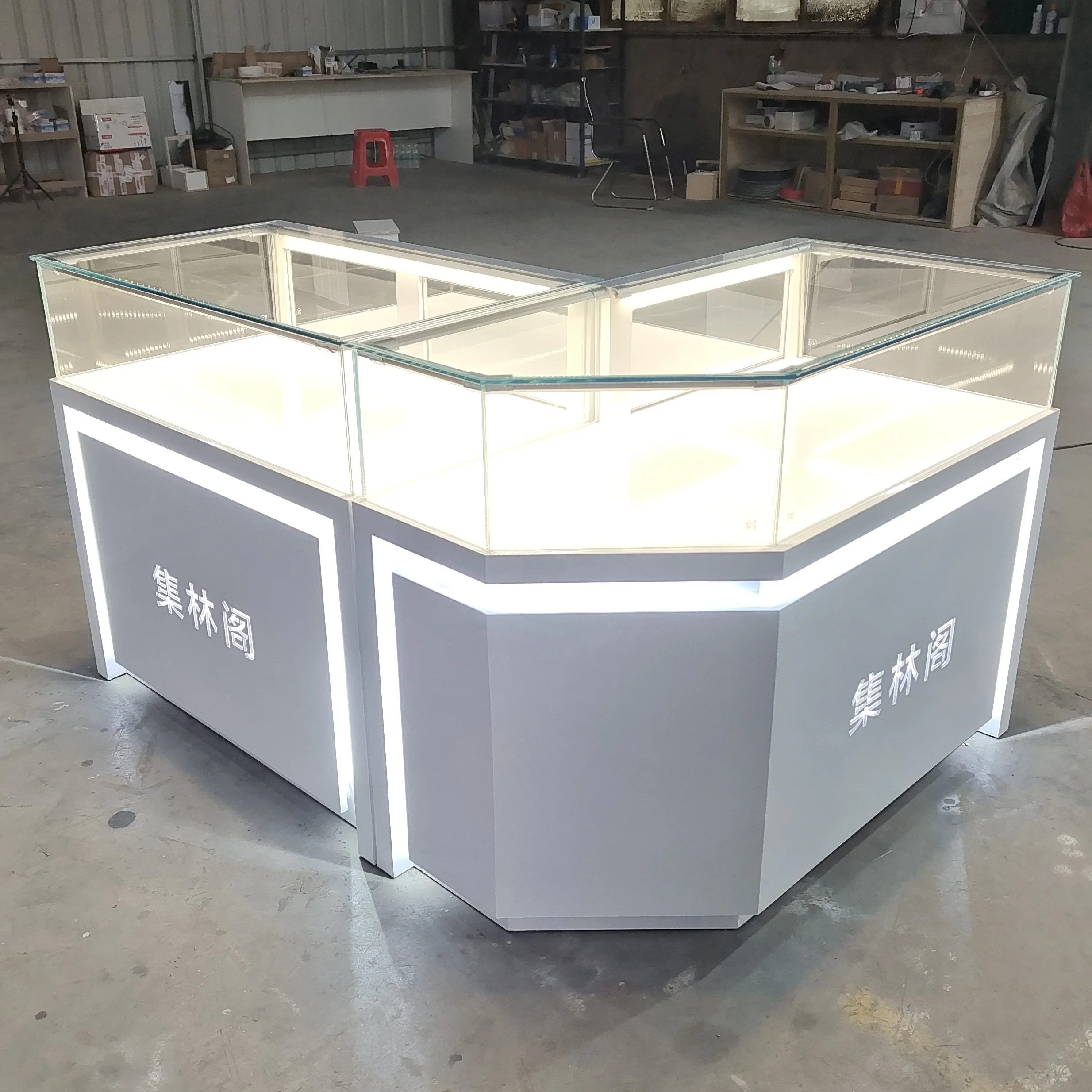 Luxury Shop Display Furniture Commercial Used Display Counter Sale Metal Feet Design Sit-down Jewelry Display Case
