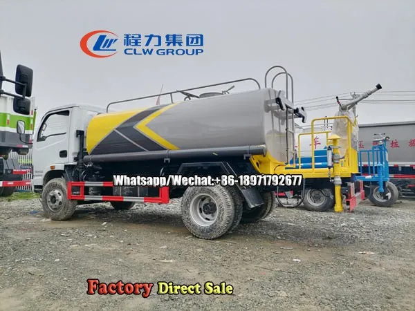 Factory Price Water SprayTanker Water Spray Tank Truck With Bowser And Sprinkler