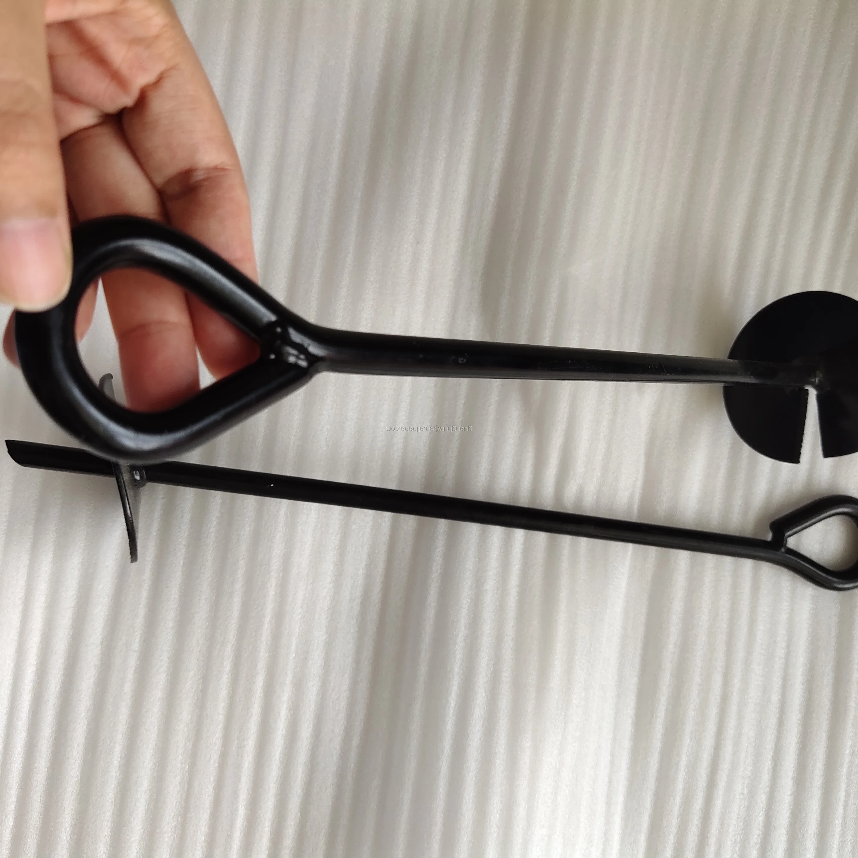 metal earth anchor (2)