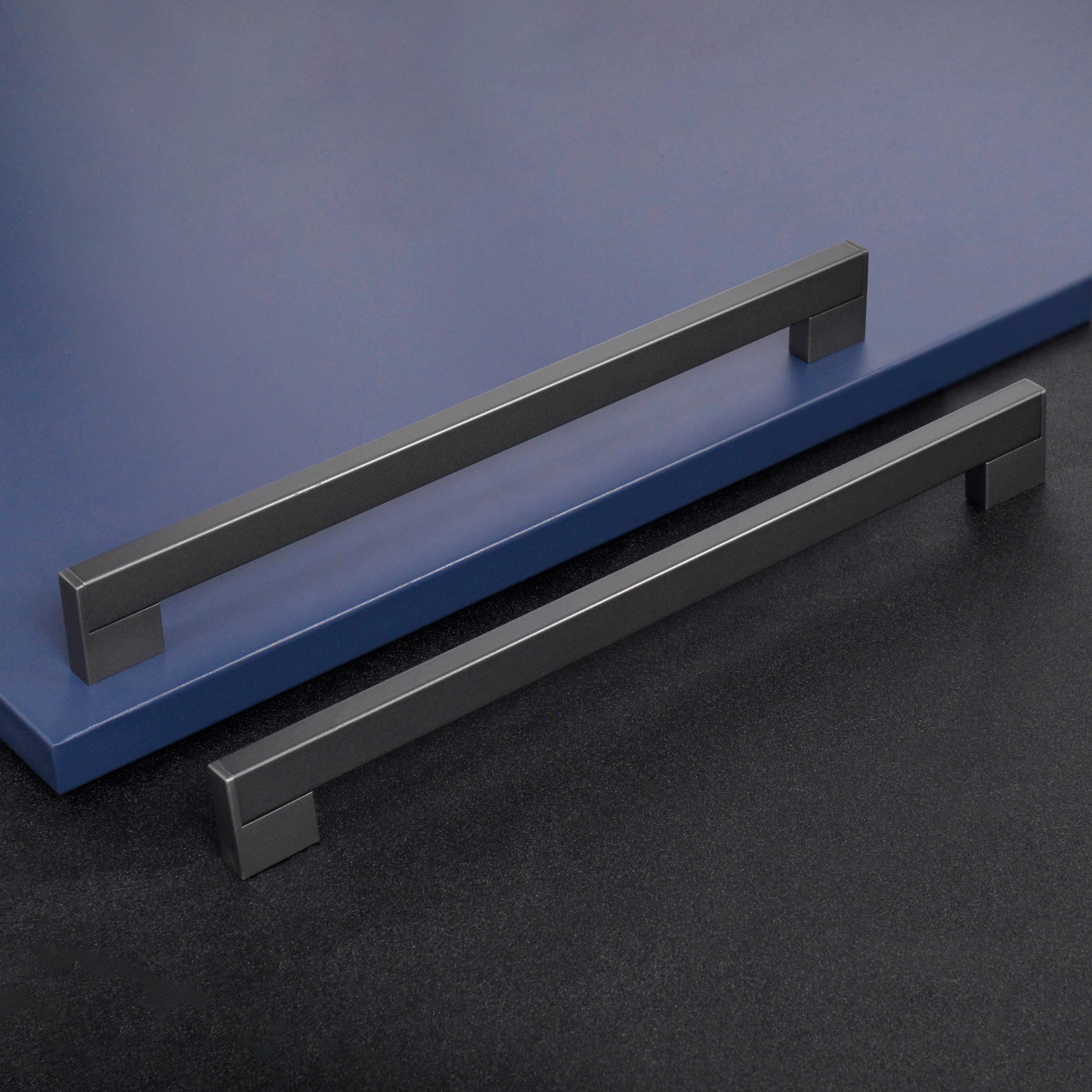 Zinc Alloy Cabinet Handles Kitchen Luxury Cupboard Door Cabinet Pulls Handles of Washroom Vanity and Drawer