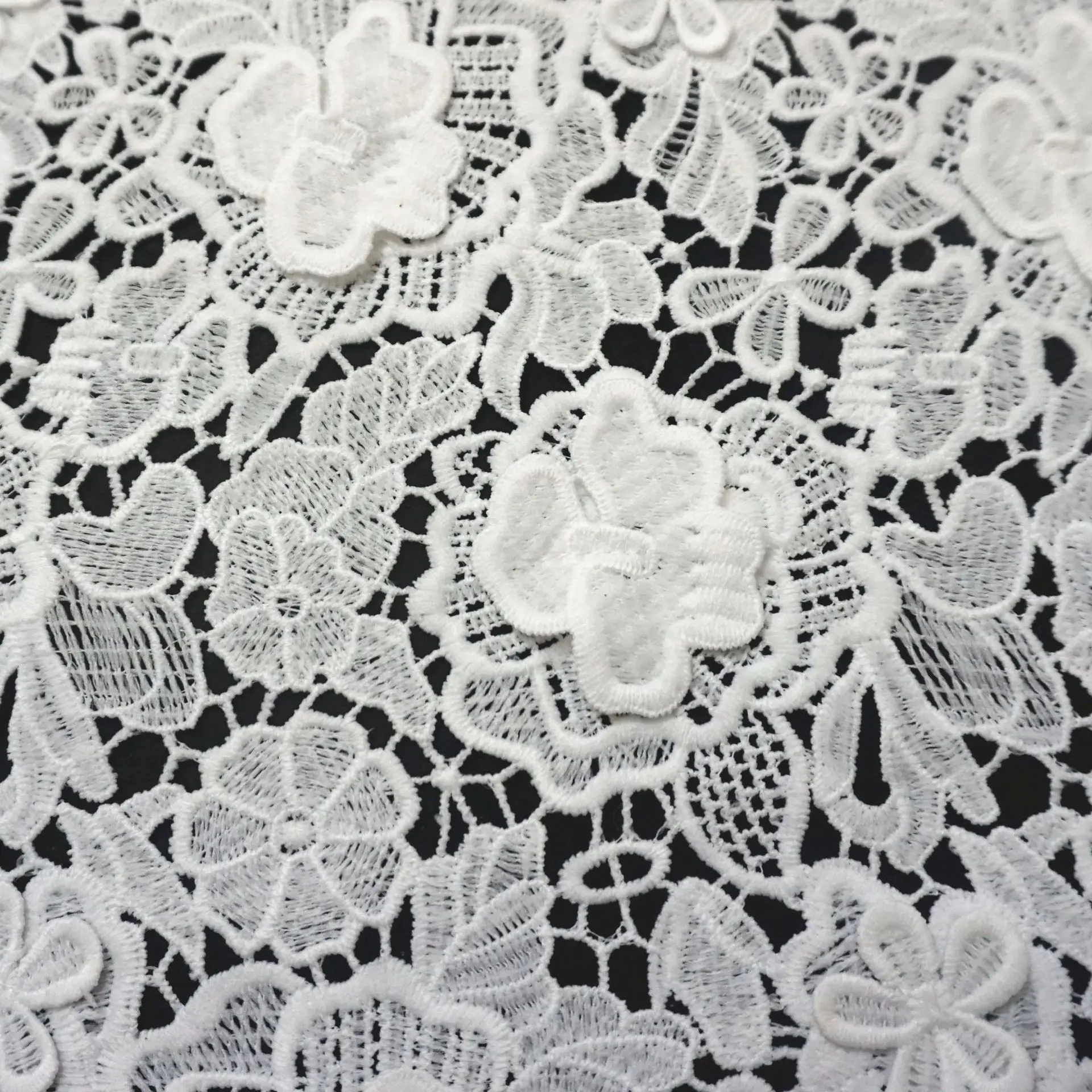 Excellent Quality New 3D Stereo Water-Soluble Embroidered 125cm Lace Fabric Milk Silk Full Home Textile Clothing Dyeable Plain