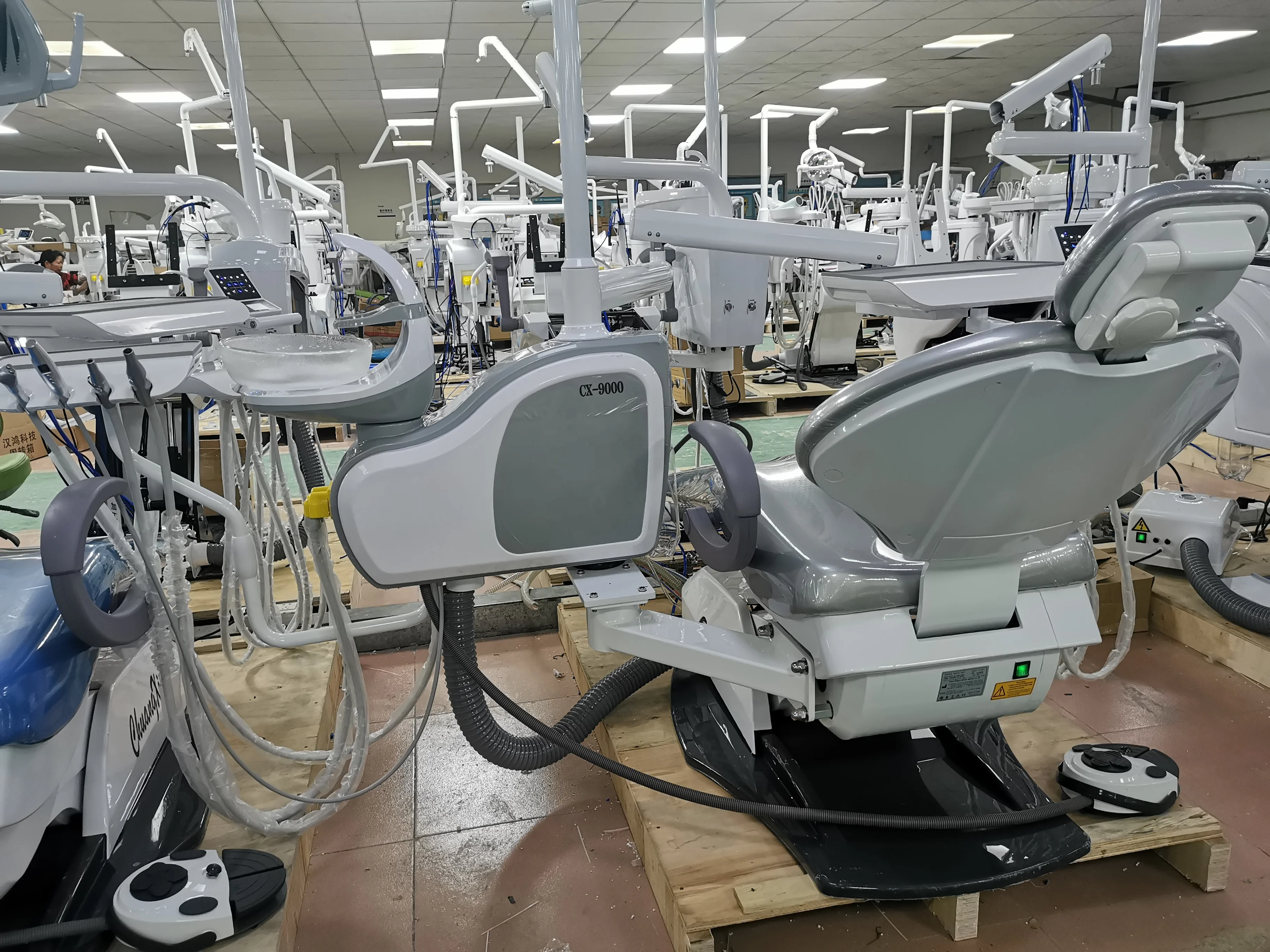 Новейшая стоматологическая установка Foshan Factory Электрическая Обработка стоматологическое кресло CX-9000(20)
