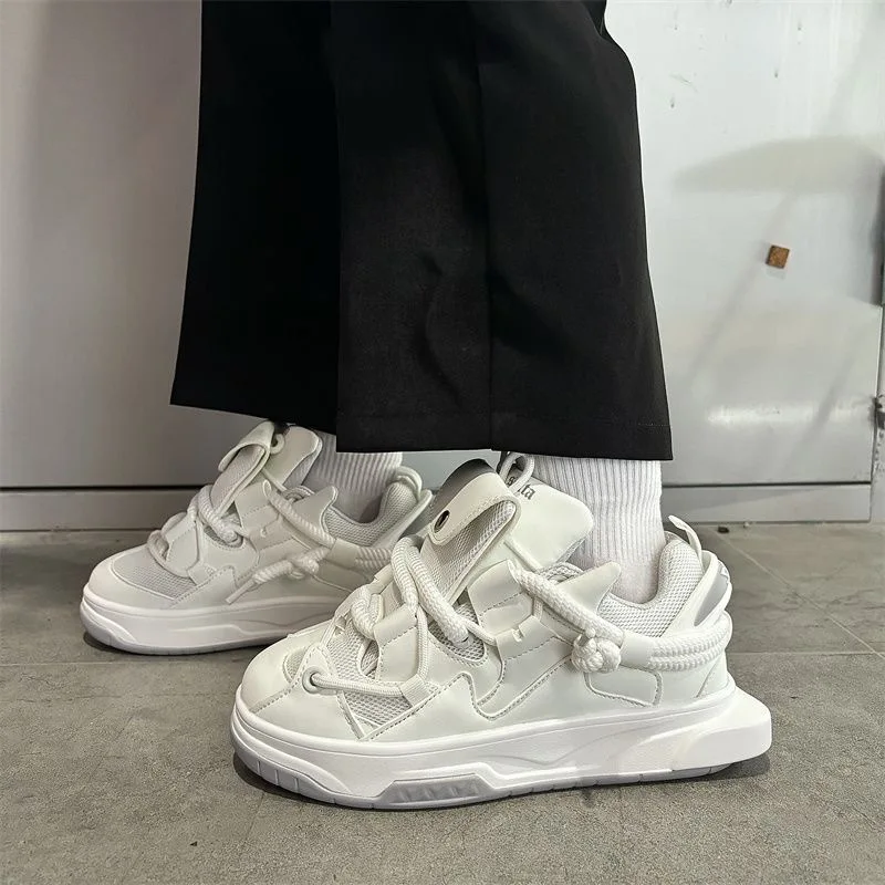 Zari Ready To Ship MOQ 30 Pairs Mixed Colors 2024 New Casual Design Of Retro Board Shoes Unisex Sneaker Couple Shoes Fashion