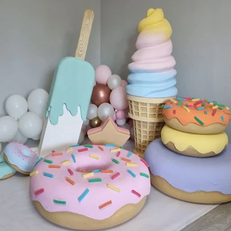 Christmas giant ornaments fiberglass resin pastel macaroon donuts props candy lollipop sculpture for candyland decoration