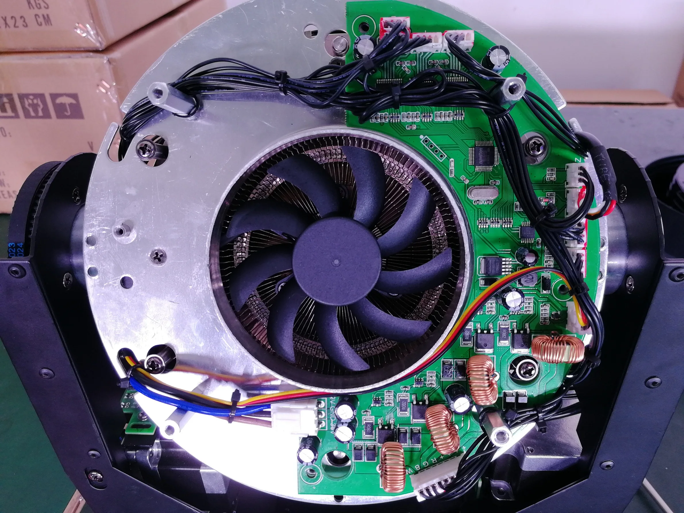 7*40W RGBW ZOOM Beam-Wash LED Moving Head Light (24CH/16CH) MHLED 740A