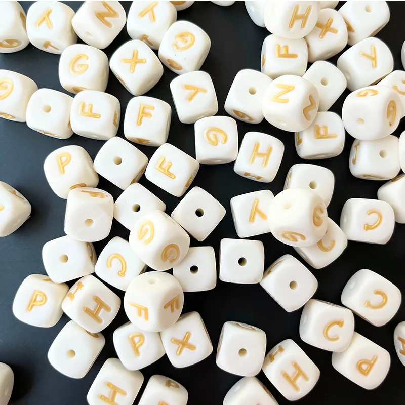 Hot Sale Food Grade Silicone Beads Wholesale Baby Teether Letter Bead 12mm English Alphabet Silicone Teething Beads