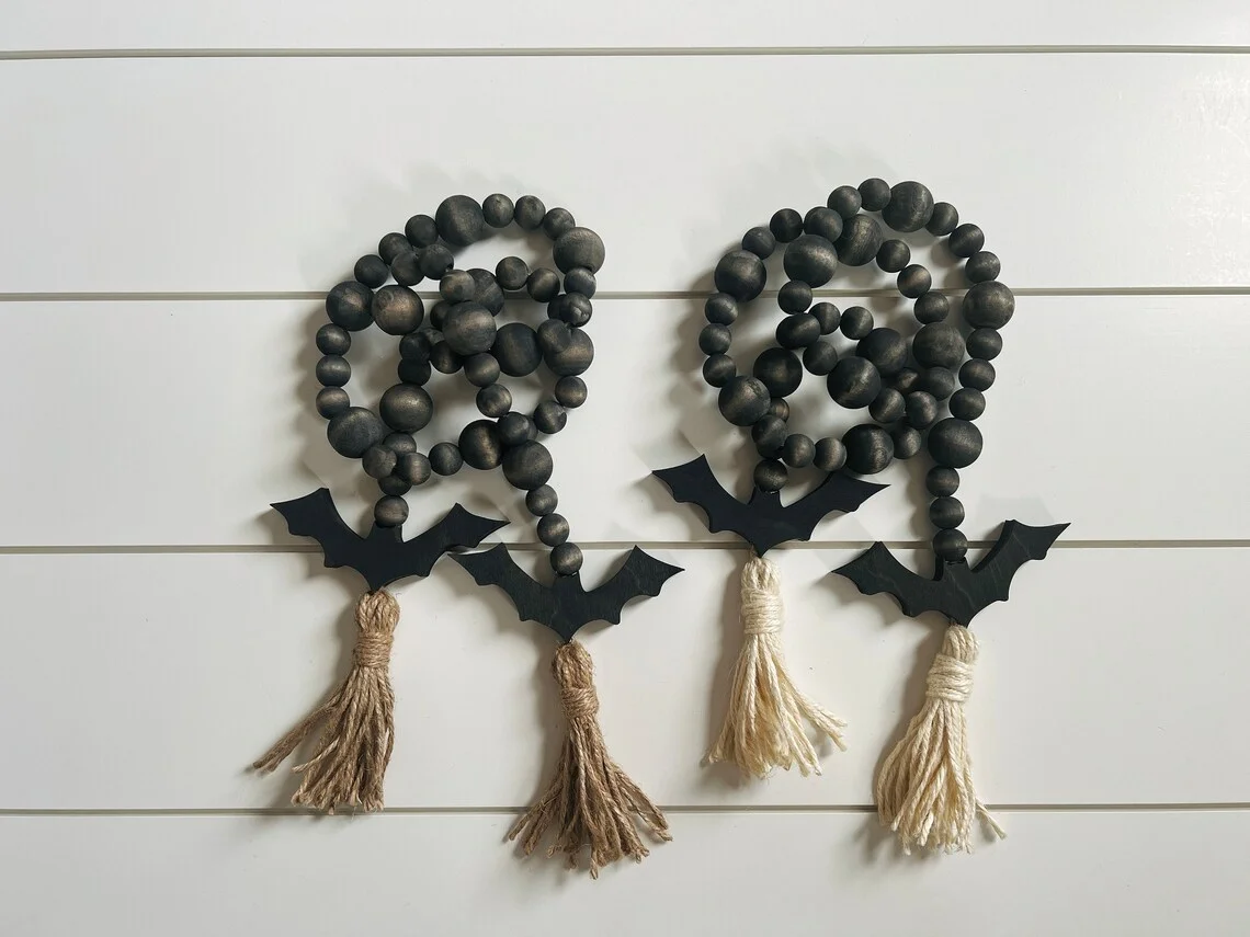 Chunlei OEM Halloween Home Hanging Decoration Bat Black Wood Bead Garland with Tassels
