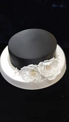 QUEENS GOWN Vintage London ladies dress hats red 3d flower hats black bow design fashionable gentlewoman hats