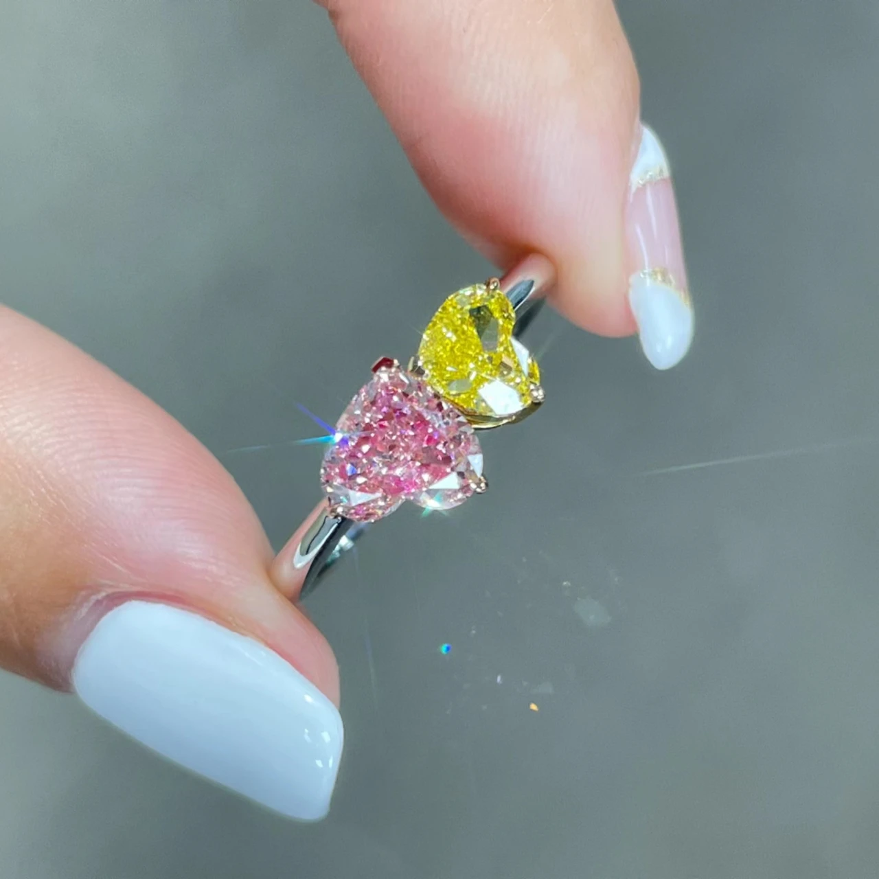 1.795ct Women Twin Heart Lab Grown Pink&Yellow Synthetic Diamond Ring High End Jewelry 18k White Gold