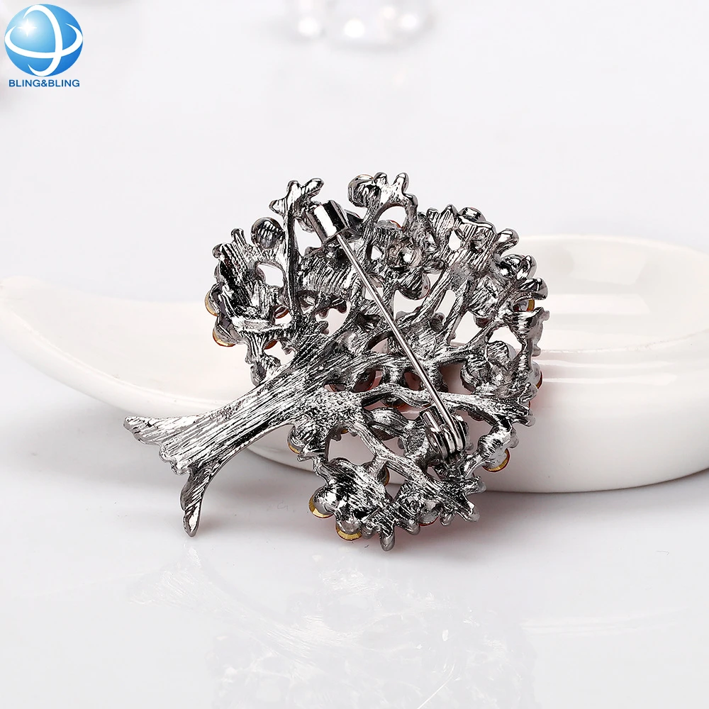 Hot design fashion jewelry women brooches rhinestone accessories brooch for party