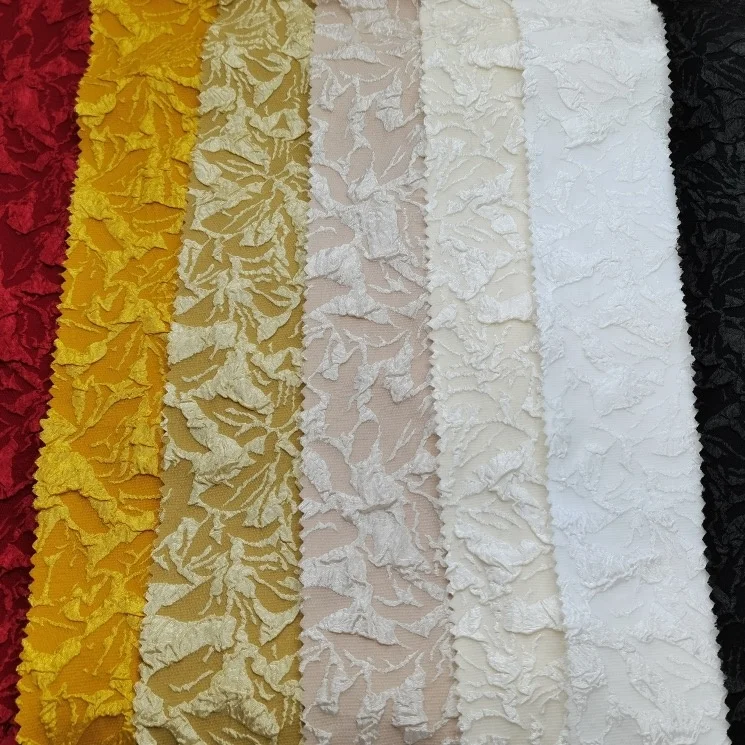 Hot Selling Jacquard Knitted Fabric Custom Embossing Floral Pattern New Design Stylish For Dresses Clothes