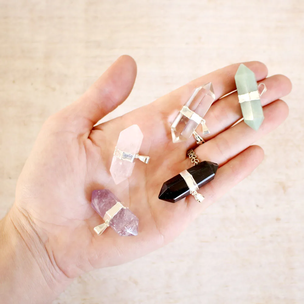 Подвеска с двойными оканчивающихся балансов Роскошная стальная 925 Серебряная нержавеющая сталь Персонализированная Форма жемчуга подарок на свадьбу День рождения