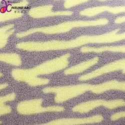 High Quality Rabbit Fur Printing Fabric Rainbow Striped Plush Fabric Lamb Velvet Fabric