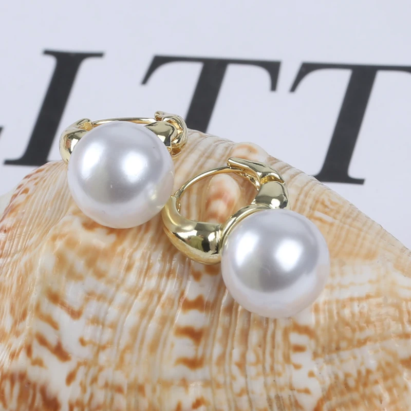 Wholesale elegant temperament 14K gold plated 14-15mm glass beads white gold earrings