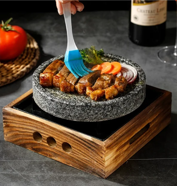 Steak Restaurant Hot Granite Rock Lava Stone Steak Cooking Stone Grill Square Round Stone Plate Board with Heating Alcohol Stove