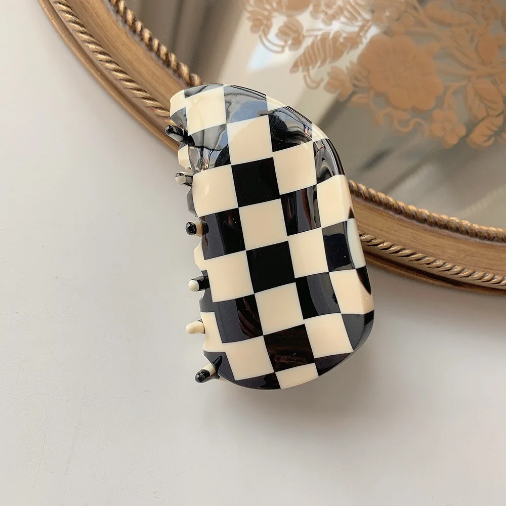 Черно-белая шахматная полукруглая задняя головка MuXi ins, захватывающий зажим, женский темперамент
