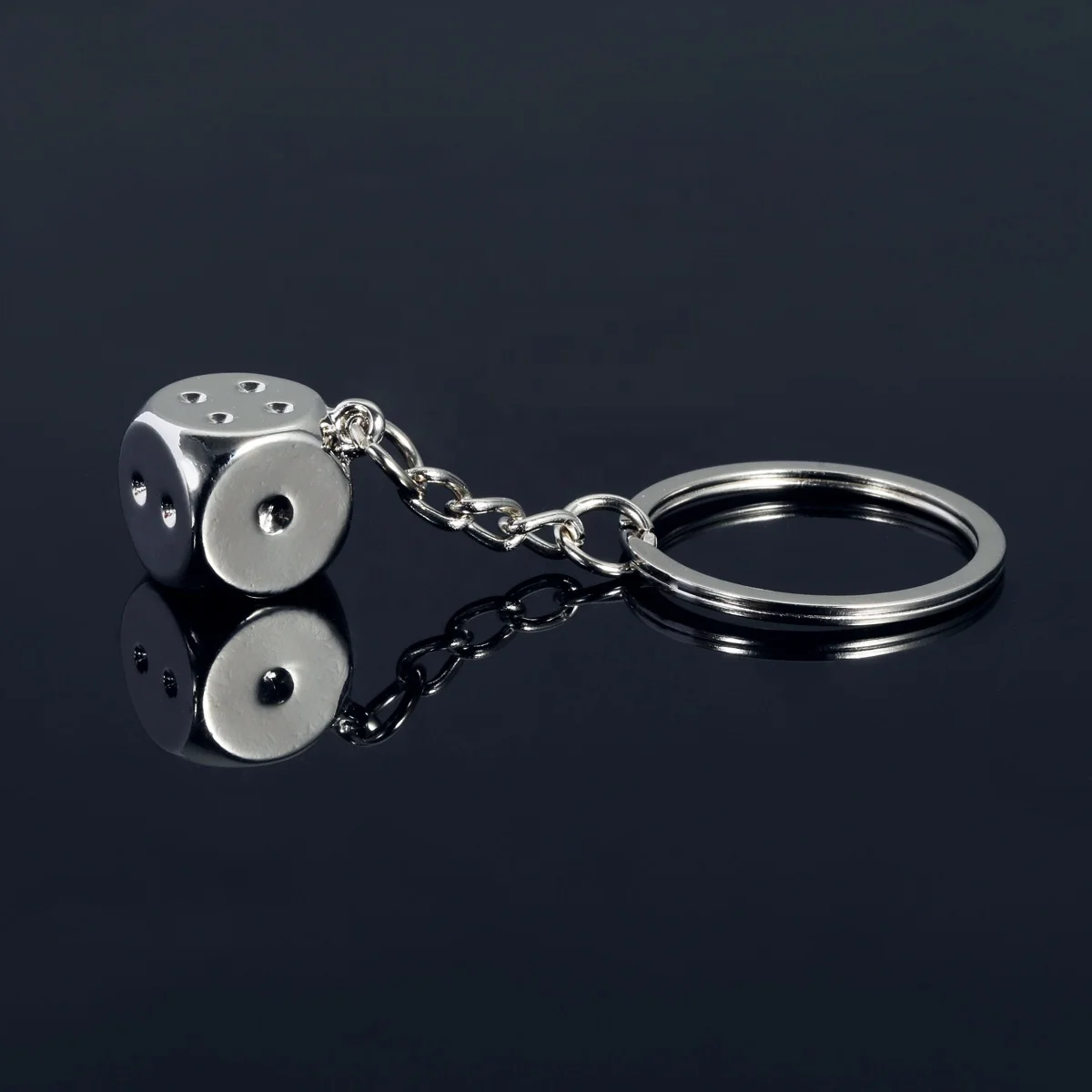 Manufacturer Promotional Good Luck Dice Metal Key Chain Zinc Alloy Car Keychain Accessories