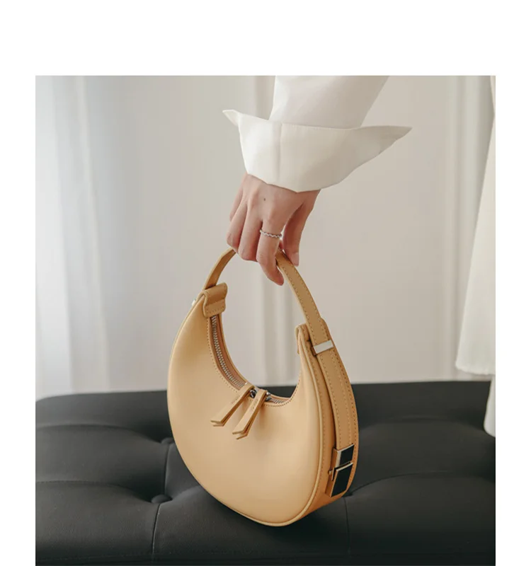 ladies Hobo Bags31.jpg