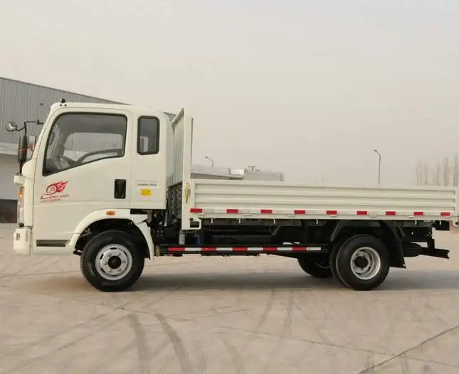 HOWO Mini Used Light 4X2 4X4 154hp 168hp Diesel Cargo Truck Price 1 - 10T < 150hp 4 - 6L Euro 2 Manual