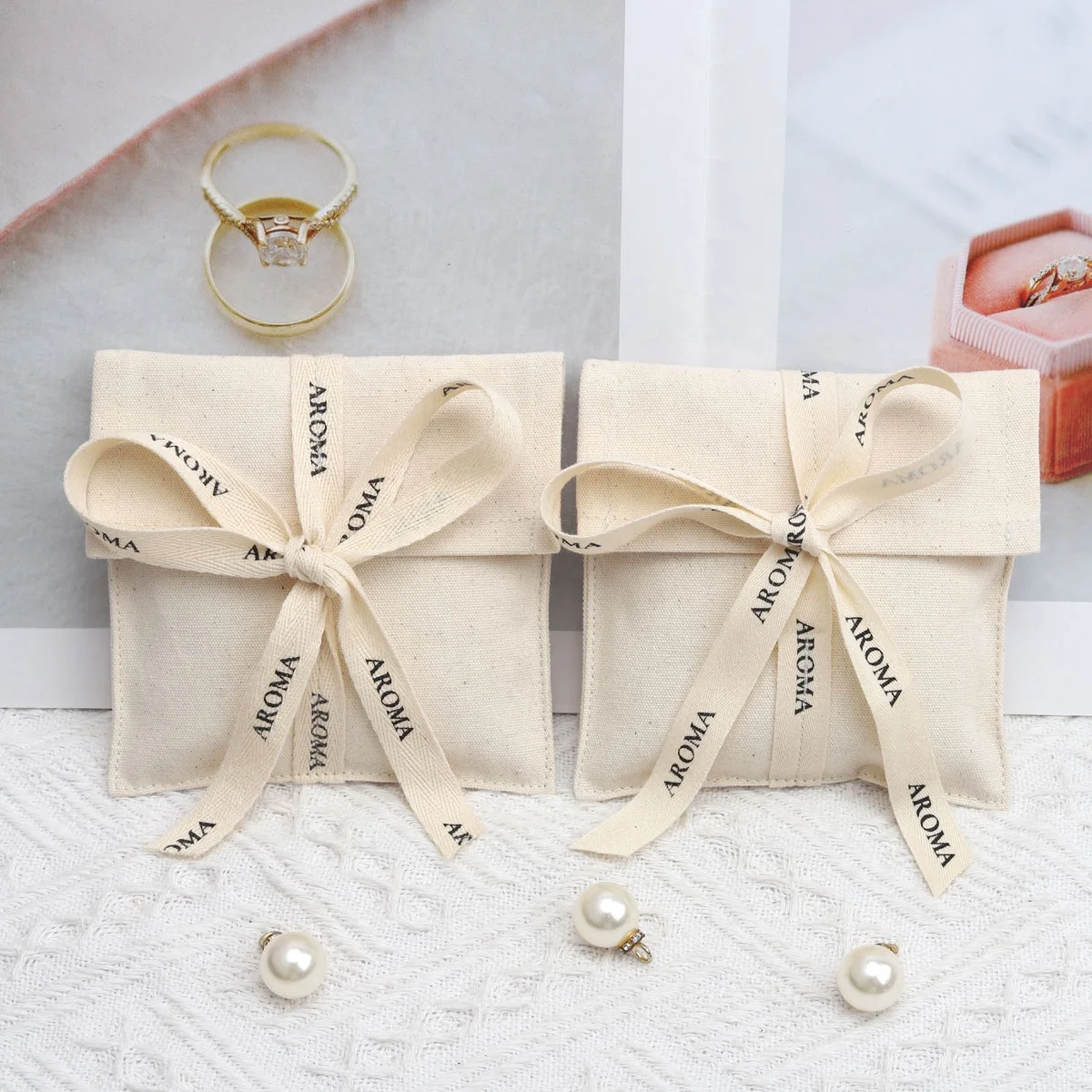 High Quality Organic Cotton Envelope Jewelry Comb Mirror Packing Bag With Ribbon Custom Logo Printed Muslin Envelope Pouch