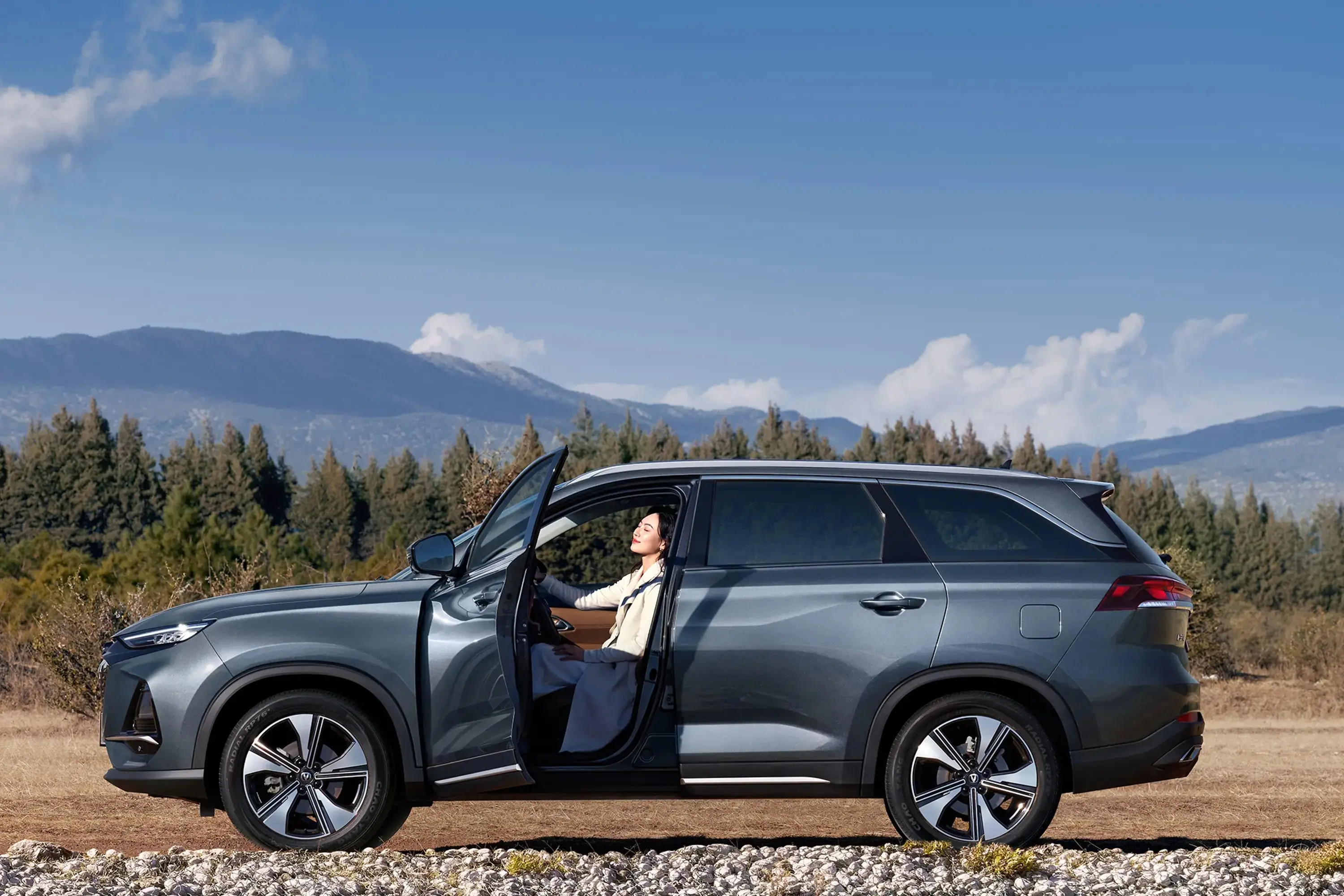 Changan 2024 X7 plus компактный внедорожник SHUXIANG версия с высокой скоростью 190 км/ч новый автомобиль 5-дверный 5-местный