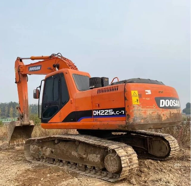 Дешевая цена 22 тонны Doosan экскаватор Dh220LC-7 гусеничный Dh220lc-9C