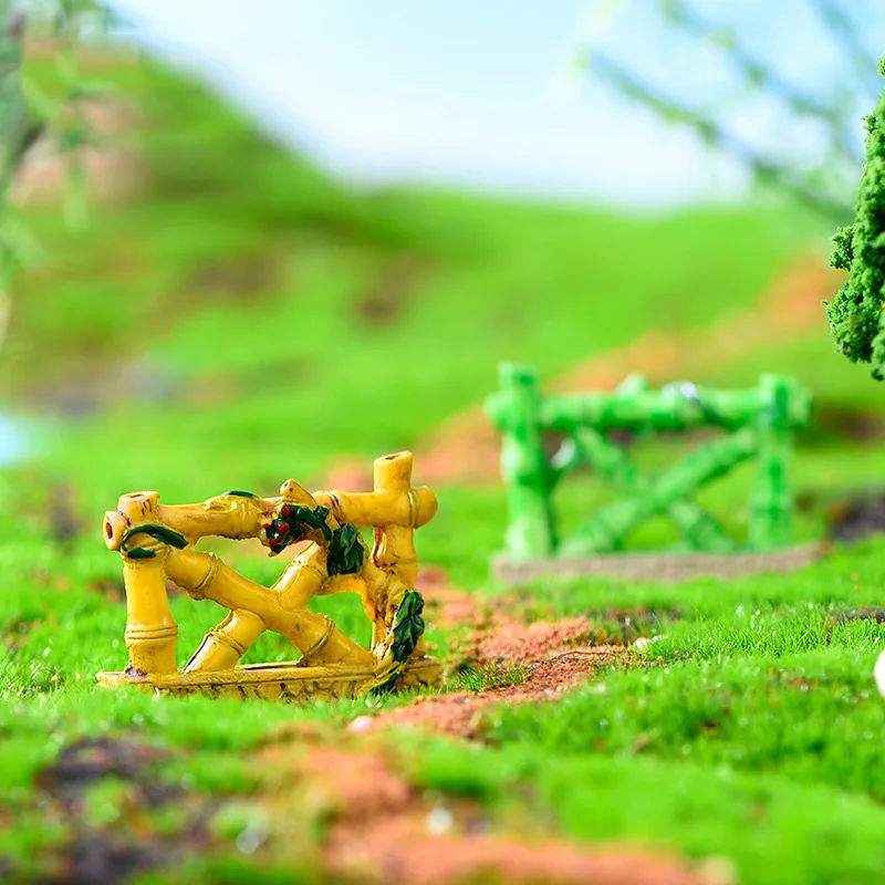 Artificial Fence Stump Resin Craft Landscape Ornament Micro Garden Miniature Sculpture Statue,Decor for Aquarium Small Pet Home