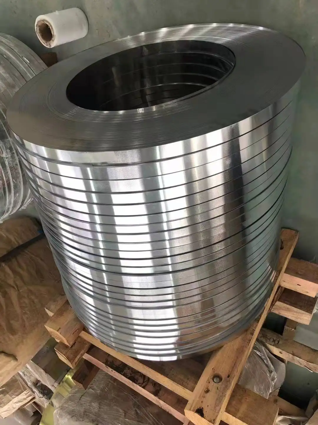 Factory Supply ETP Tinplate Coil And Gold Tin Plate Coils Rolls For Sheet Tinplate Strip