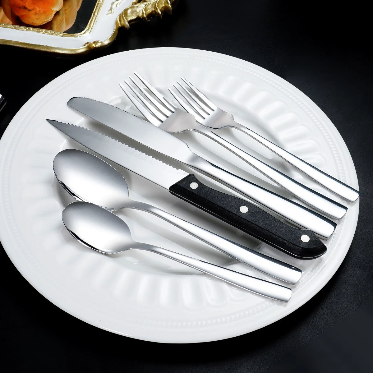 QZQ Wedding Restaurant Metal Silverware Mirror Polish Stainless Steel Cutlery Dinner Knife Spoon Fork Silver Flatware Set
