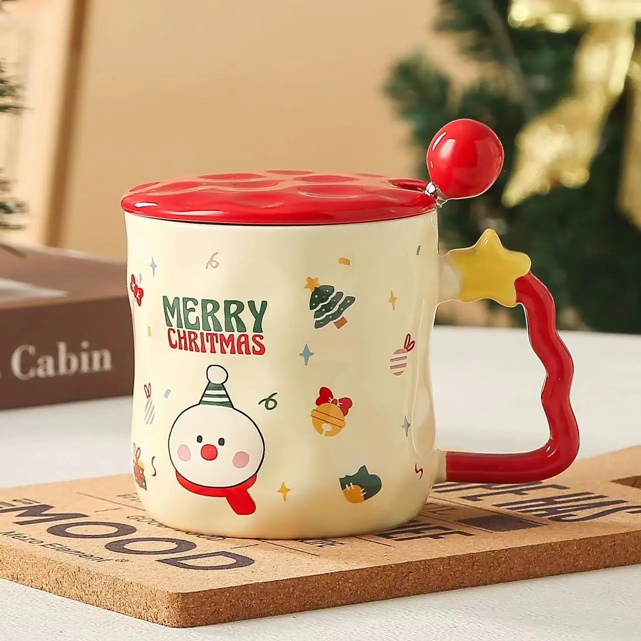 Good Selling 2024 Christmas Mug Ceramic 2024 New Mug with Lid and Spoon Santa Mug Christmas Gift