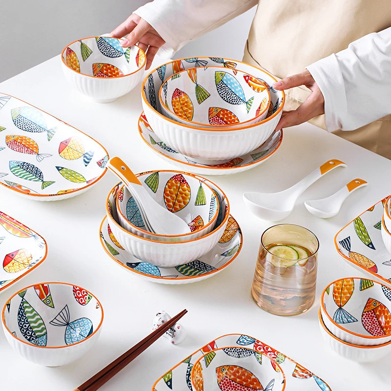 Heat Resistant Chinaware Ceramic Dishes And Plates Porcelain Kitchen Plate With Silver Decals At The Edge