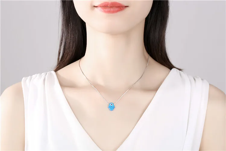Qings 2020 Hot Selling Lucky Hand Fatima Pendant Necklace jewelry Zircon hamsa Necklace