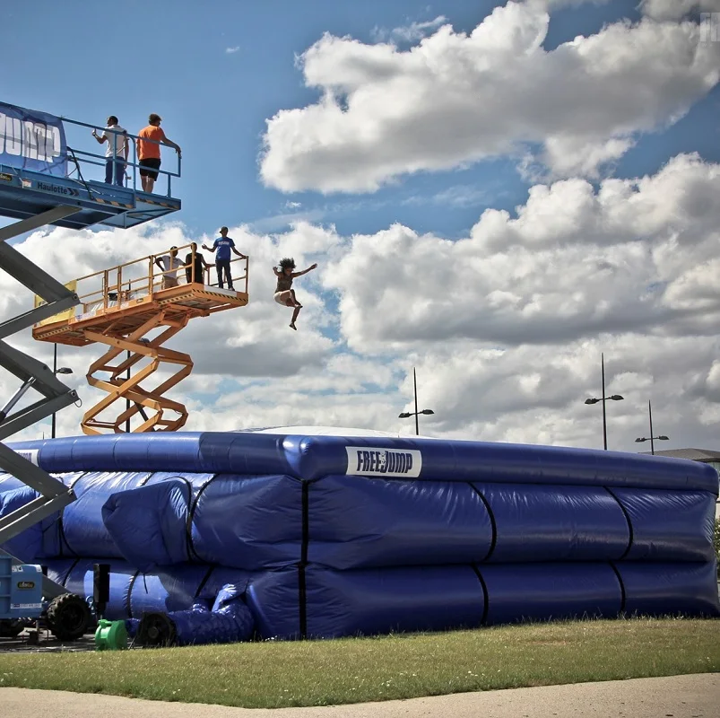 Extreme free fall sport skiing freestyle stunt big inflatable jumping landing airbag ramp pad/sloped Bikeparks Snowpark