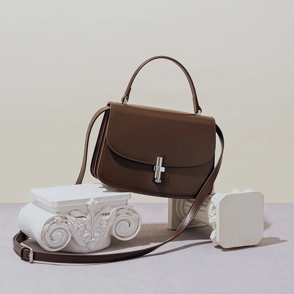Custom 2023 Fashion Casual Designer Small Messenger Bags Crossbody Genuine Leather Shoulder Bag and Clutch