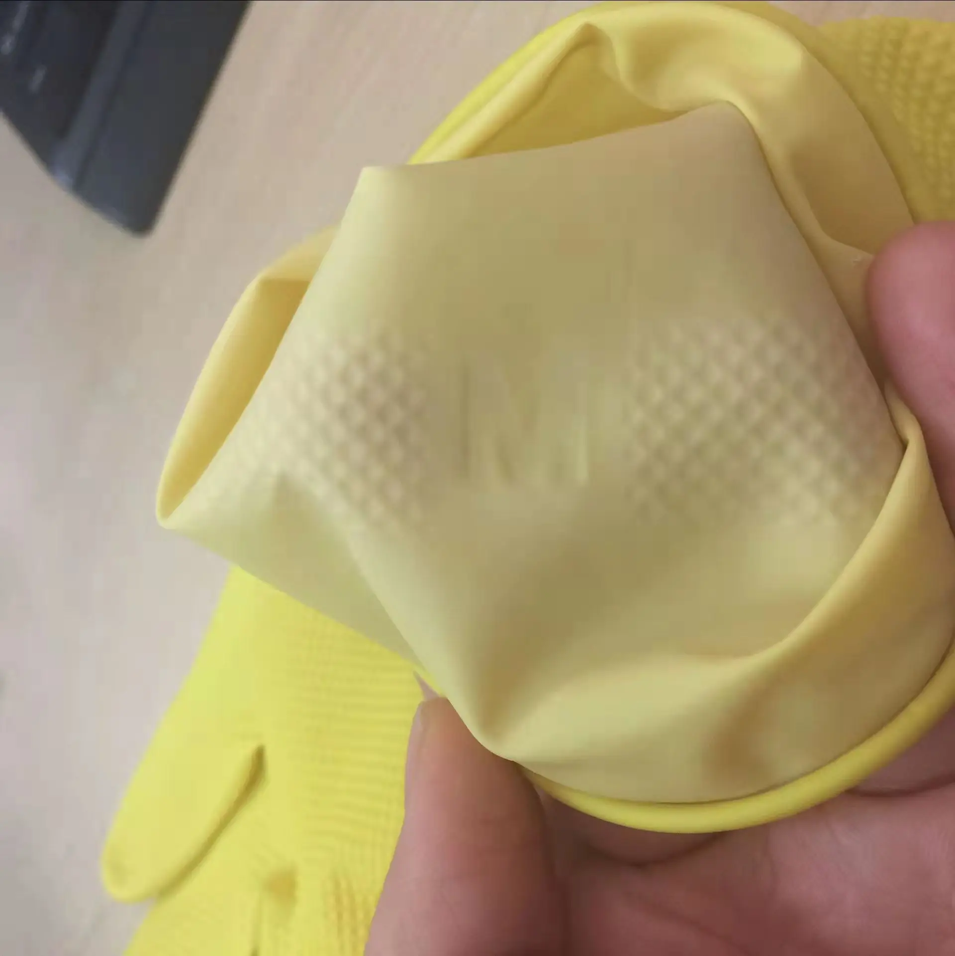 60g Yellow Waterproof Household Cleaning Latex Dish Washing Kitchen Rubber Gloves