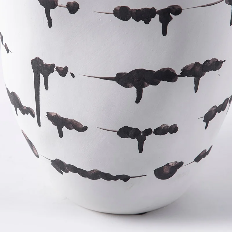 Chinese Collection Other Home Decorative Ceramic Star Meteorite White Ink Dye Polka Dot Flower Vase for House Accessories