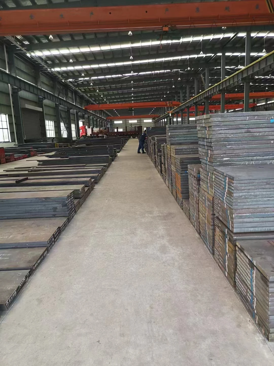 View larger image Add to Compare  Share Hot Rolled Round Carbon Steel Bar H13/5CrNiMo/ 1.2379 Mold Steel Bars Forged 80-600mm