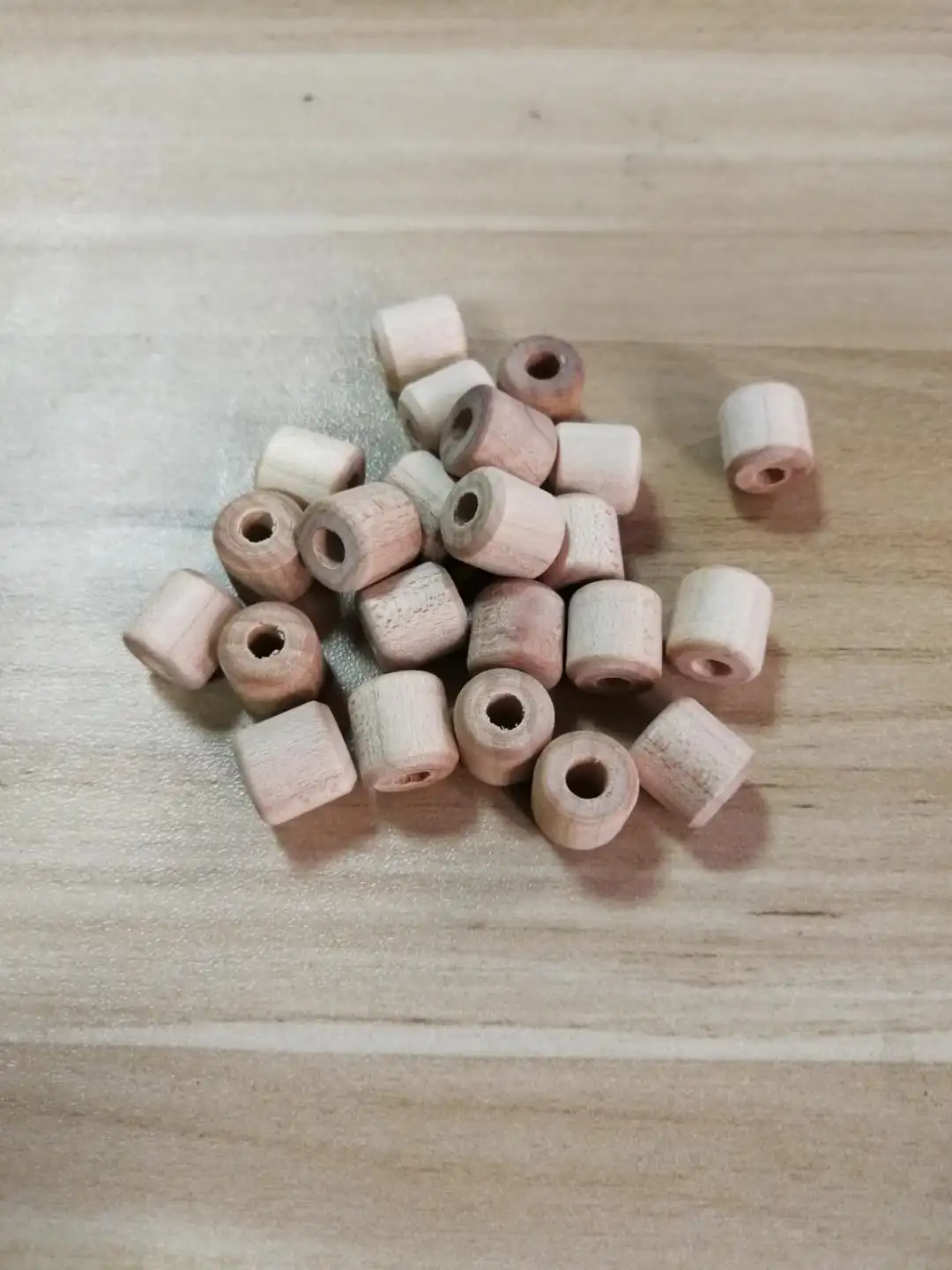 The wooden hoop used to restore the piano came at a factory price in China