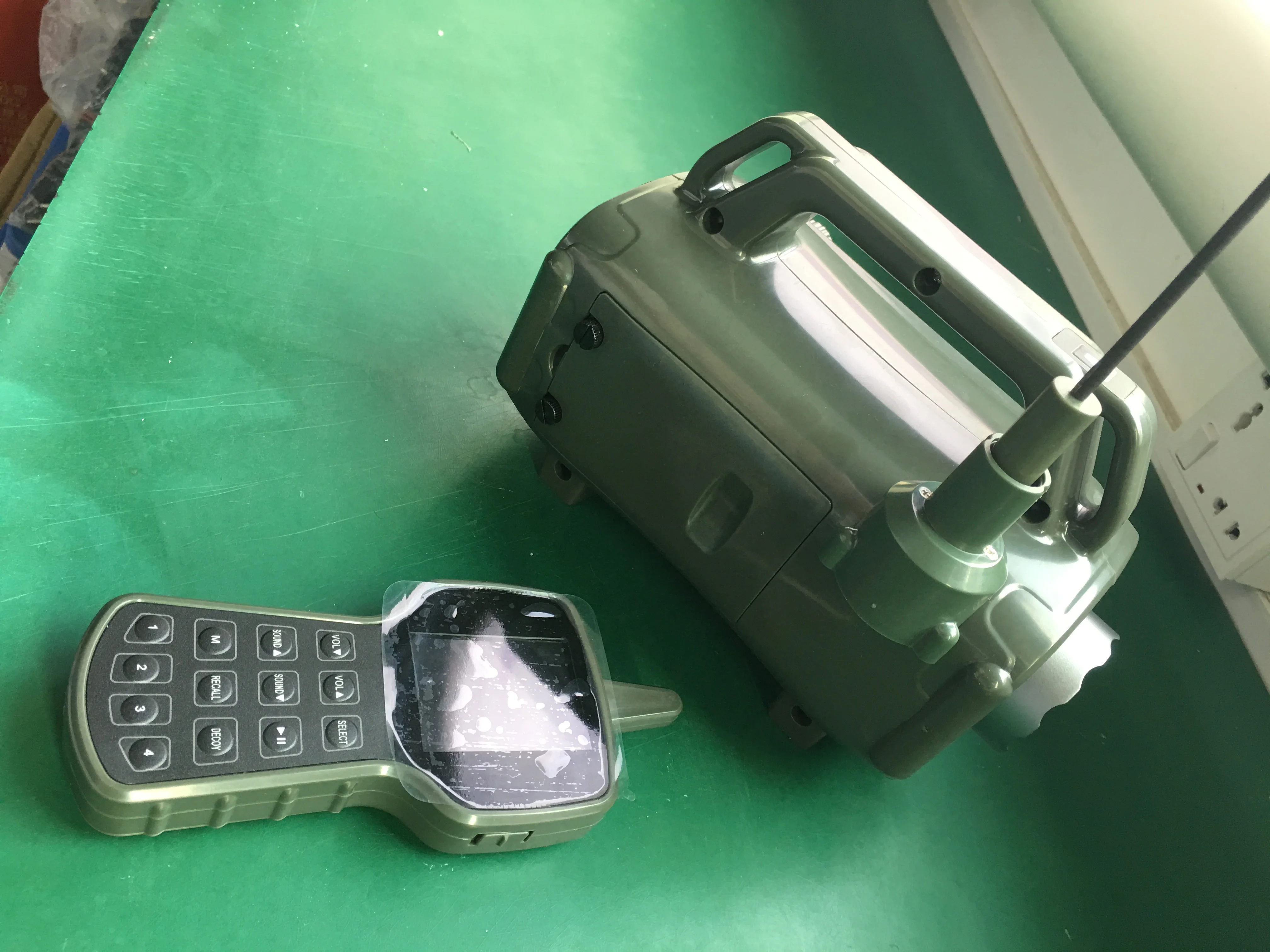 New model CP580 game caller animal hunting decoy mp3 bird caller with 500M remote control fox boar products hunting equipment