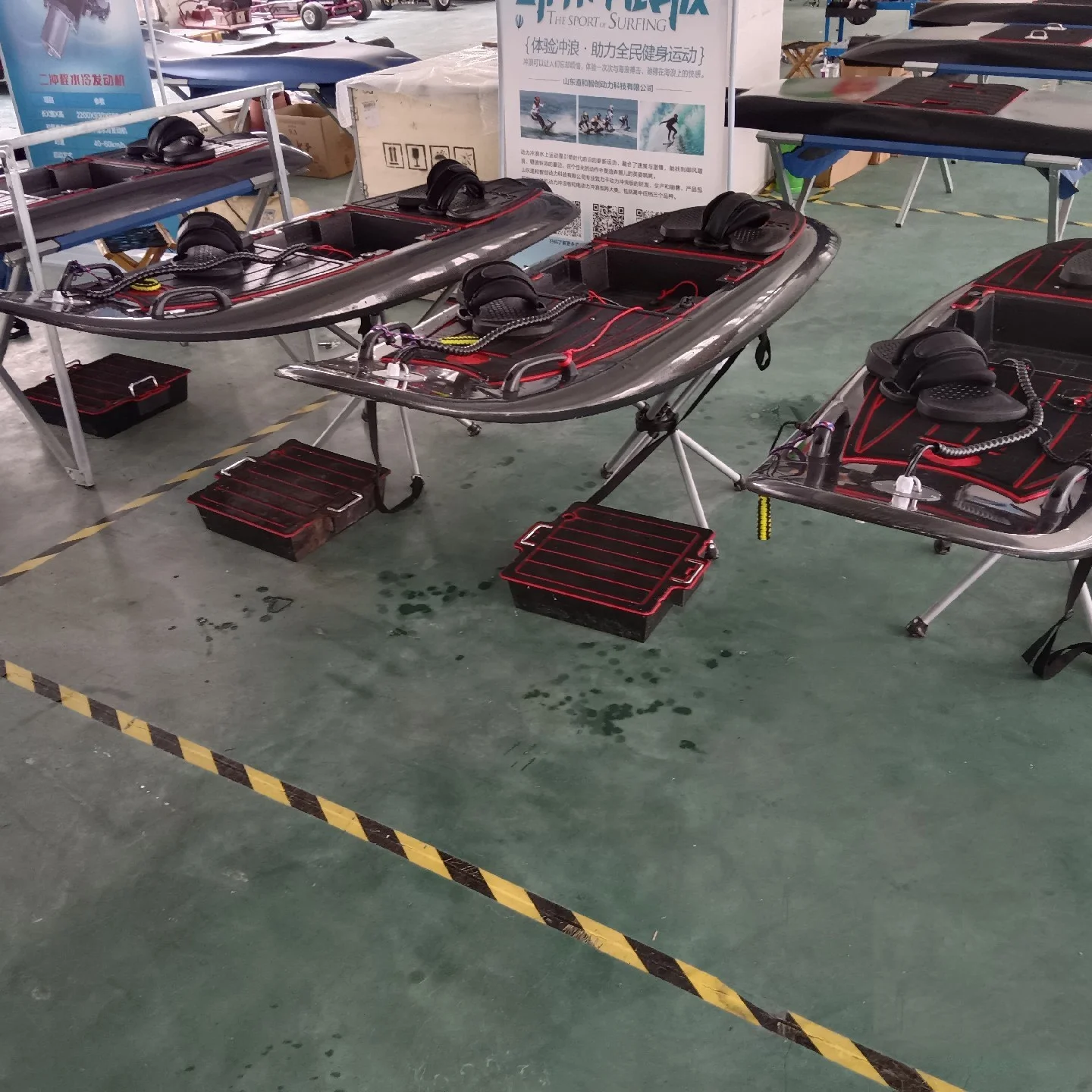 Electric Surfboard  Professional Motorized Jet board Surf Scooter Extreme Water Sports Surfboard with Ternary Lithium Battery