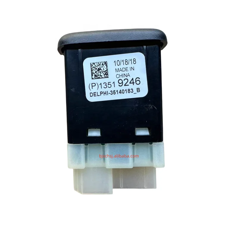 Автомобильные Компоненты USB-розетка OEM 13536589 13519246 13596807 13591080 13526278 13529861 84260149 Chevrolet MALIBU XL