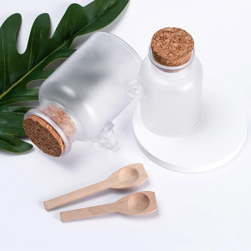 Wholesale 100ml 200ml 300ml Frosted Matte Plastic Bath Body Scrub Salt Jar Frosted Bath Salt Bottle With Cork And Spoon