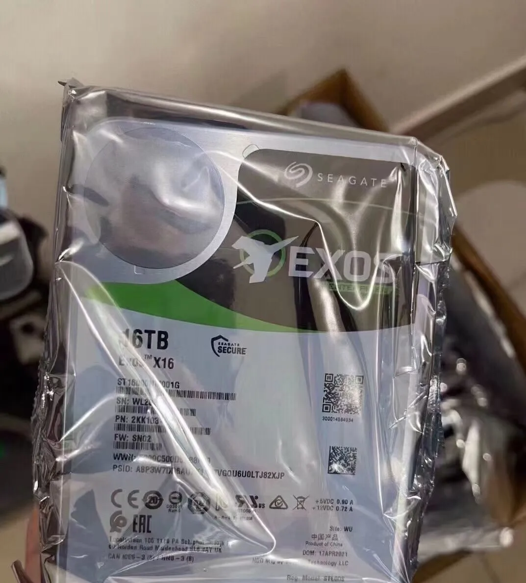 ST18000NM000J Seagate 18 ТБ Exos X18 7200 об/мин SATA 6 ГБ/сек. 256 Мб кэш-память 3 5-дюйма предприятие с жестким диском