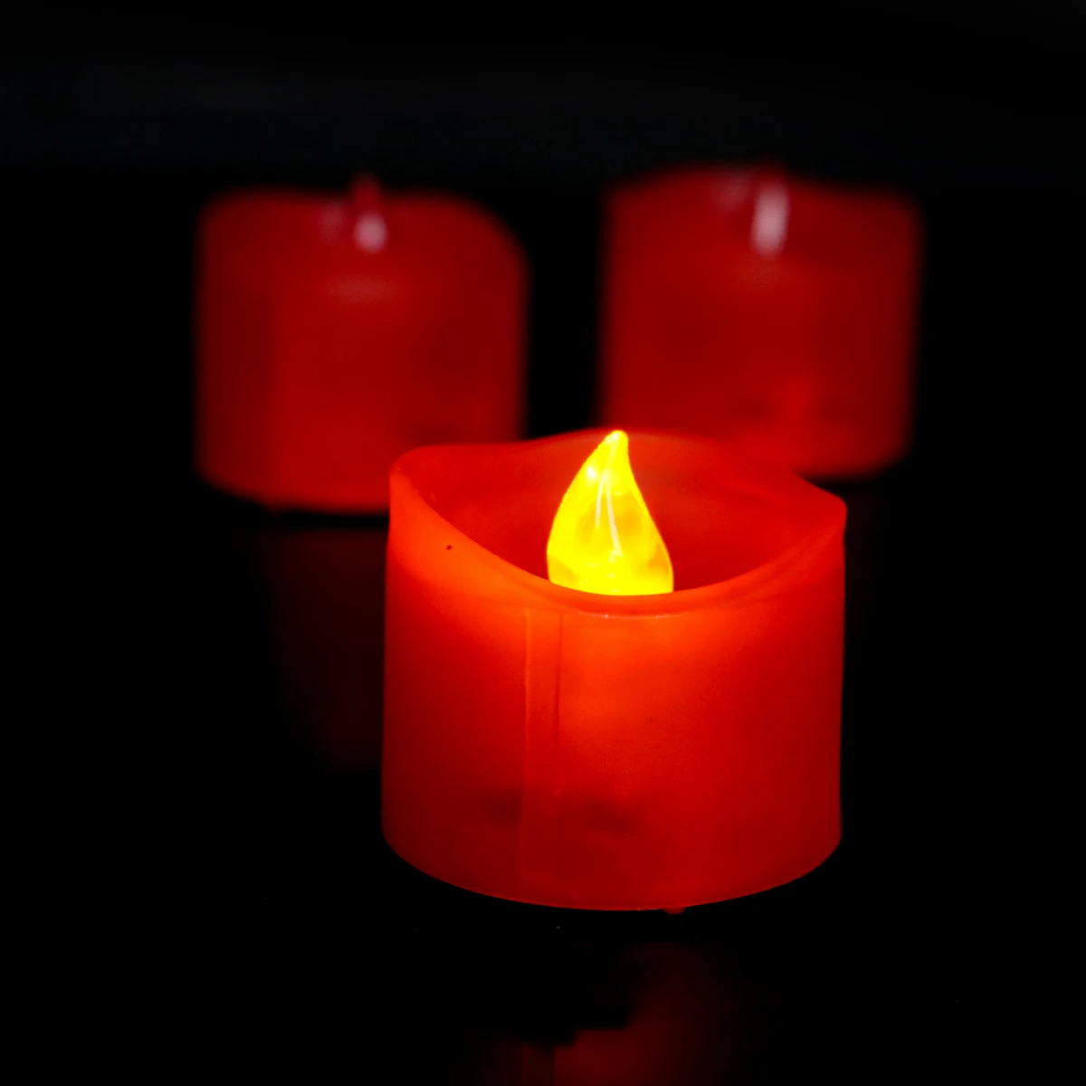 Festive Red Shell Tea Lights Flameless Yellow Flashing LED Candle Lights for Home Restaurant Wedding Decoration