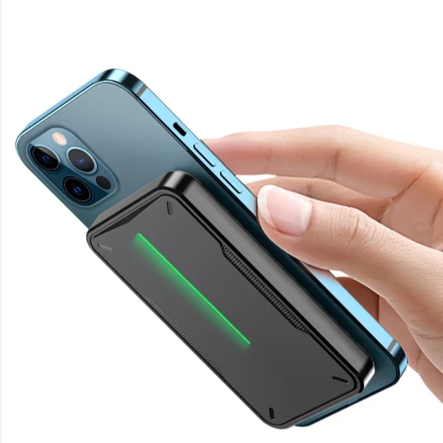 Magnetic Mini power bank For iphone 12pro mobile phone 15W 20W magnetic wireless charging 10000 Mah magnetic power bank