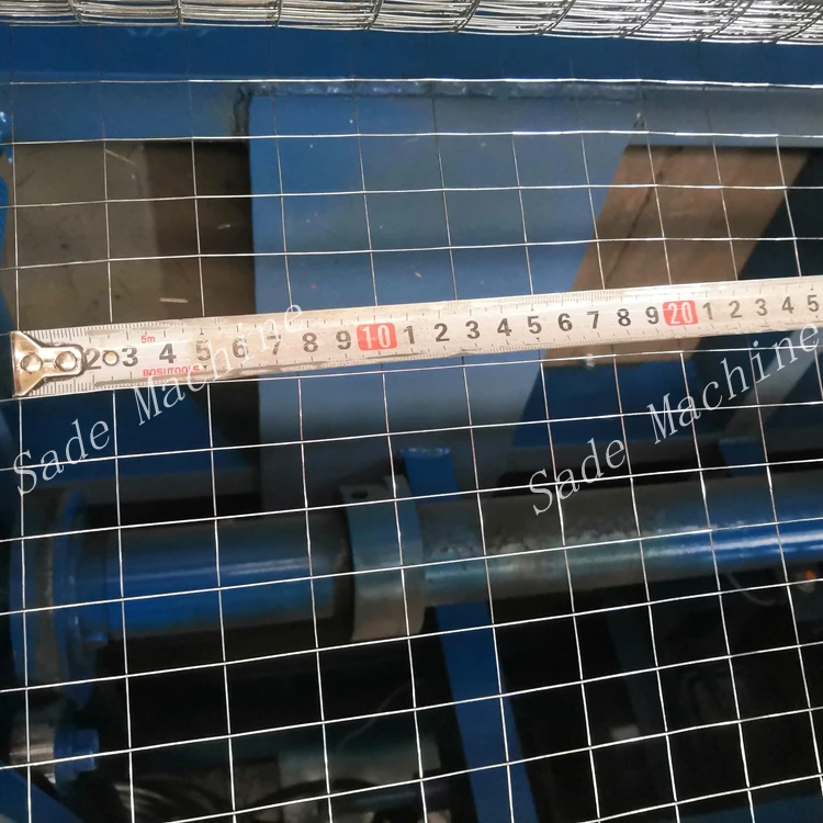Automatic welded wire mesh machine Products for Pet Cage, Vegetables Fruits Animal Enclosure